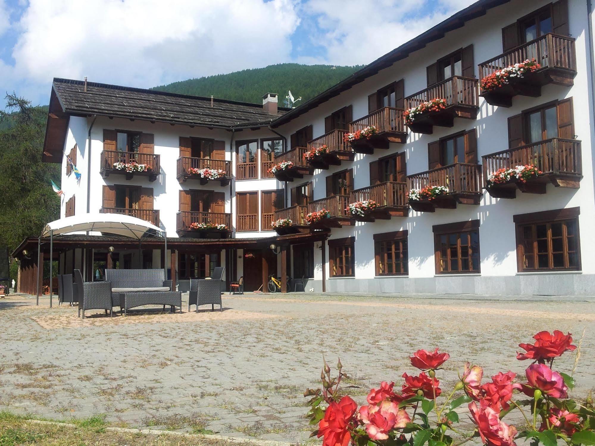 Park Hotel Gran Bosco Oulx Extérieur photo